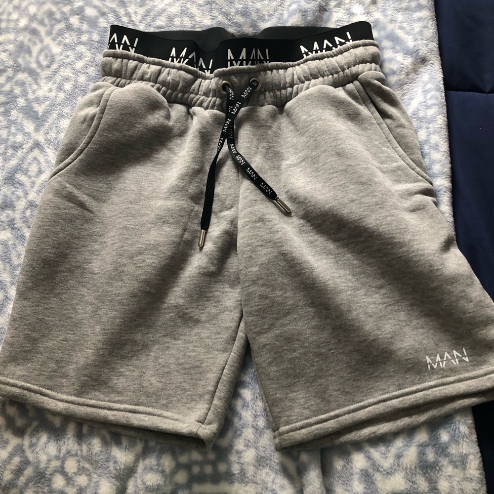 BoohooMan Grey Shorts Size Medium
